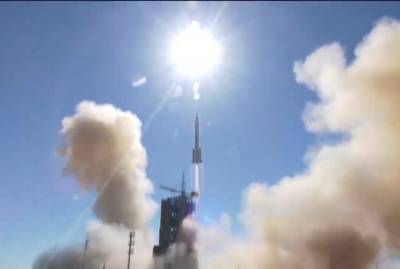 Китайский корабль "Шэньчжоу-12" успешно запущен и достиг обриты - kp.ua - район Внутренняя Монголия