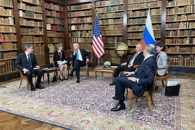 Владимир Путин - Джо Байден - Бывший американский дипломат оценил итоги встречи Путина и Байдена - lenta.ru
