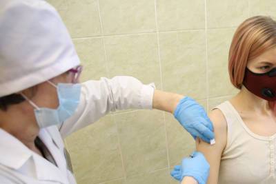Обязательную вакцинацию от коронавируса ввели в четырех российских регионах - abnews.ru
