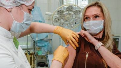 На Сахалине ввели обязательную вакцинацию для некоторых граждан - 5-tv.ru - Россия - Сахалинская обл.