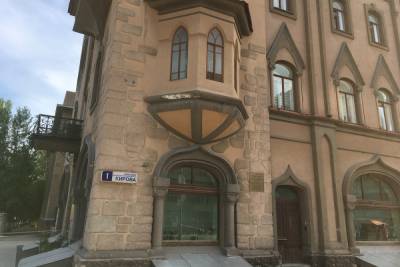 Владимир Мухин - Об обрушении фасада саратовской Консерватории сообщил ее ректор - saratov.mk.ru - Саратовская обл. - Саратов