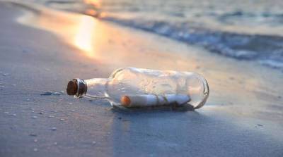 Мальчик нашел послание в бутылке, которое преодолело Атлантический океан - belta.by - штат Род-Айленд - штат Вермонт