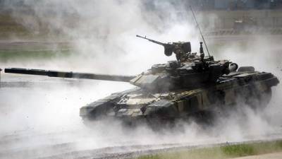 На Украине смоделировали уничтожение дроном российского танка Т-90 — видео - 5-tv.ru - Россия