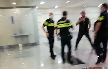 «Пассажиры были в шоке»: на рейсе Минск-Тбилиси произошла драка - charter97.org - Грузия - Минск - Тбилиси