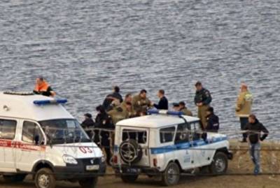 В Салехарде брат и сестра утонули, упав с набережной в реку - znak.com - Салехард - окр. Янао