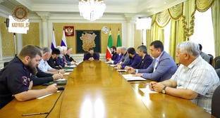 Рамзан Кадыров - Кадыров пригрозил ввести жесткие ограничения по коронавирусу в Чечне - kavkaz-uzel.eu - респ. Чечня - респ. Удмуртия