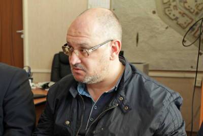 Максим Резник - Петербургского депутата Максима Резника увезли на допрос после обыска - abnews.ru - Санкт-Петербург