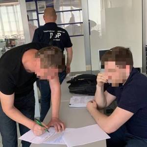 Киевских таможенников подозревают в махинациях на 5 млн грн. Фото - reporter-ua.com - Киев
