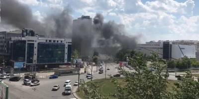 Новосибирские огнеборцы локализовали пожар на площади Карла Маркса - runews24.ru - Новосибирск - Новосибирская обл.