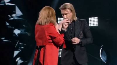 Олег Винник - Элина Иващенко - Юная партнерша Олега Винника в постели занялась любопытными экспериментами: "Это максимально странно" - sport.politeka.net