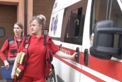 18-летнего парня придавило деревом, слетелись медики: "Вышел погулять" - politeka.net - Киев - Хмельницкая обл. - Каменец-Подольский