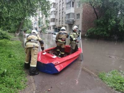 Туристы и жители Керчи показали, как выживают в затопленном городе (видео) - rosbalt.ru - Керчь