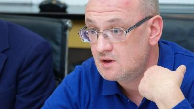 Максим Резник - Депутата Резника доставили в СКР для проведения процессуальных действий - dp.ru