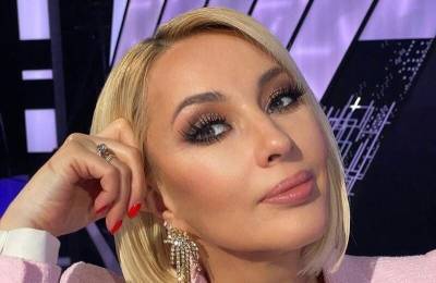 Лера Кудрявцева - «На меня наорали и бросили трубку»: Лера Кудрявцева о том, как едва дождалась скорую помощь - bloknot.ru