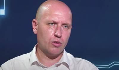 Руслан Бизяев - Любовь Завальнюк - Каким-то образом осенью власть попытается снизить социальное напряжение, - Бизяев - politeka.net