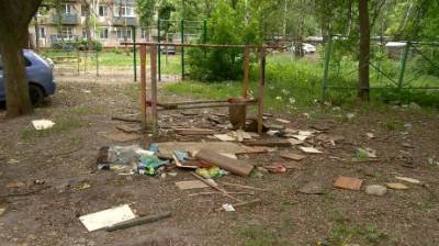 Двору на Докучаева, 15, можно присвоить звание худшего в Пензе - penzainform.ru - Пенза