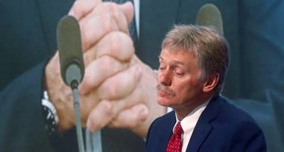 Владимир Путин - Дмитрий Песков - Песков не стал объяснять, откуда у Путина информация по изготовлению коктейлей Молотова - newsland.com