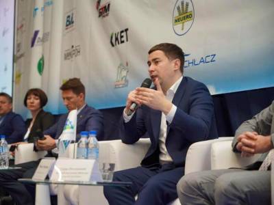 Денис Шмыгаль - Роман Лещенко - В правительстве спрогнозировали среднюю стоимость гектара земли в Украине после 1 июля - gordonua.com