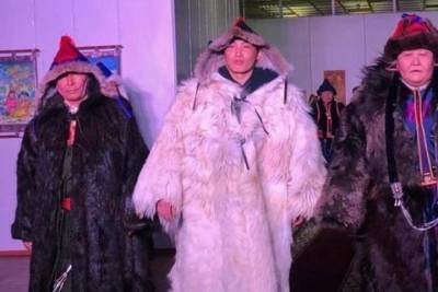 В Бурятии выбрали лучших модельеров бурятского костюма - ulan.mk.ru - Улан-Удэ - респ.Бурятия