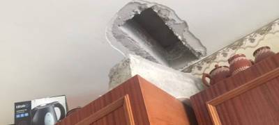 Соседи-разрушители пробили потолок в доме депутата из Петрозаводска (ФОТО) - stolicaonego.ru - Петрозаводск