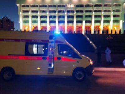 Во Владимире "скорая" привезла пациента к зданию администрации из-за нехватки мест в больницах - kasparov.ru - Владимирская обл.