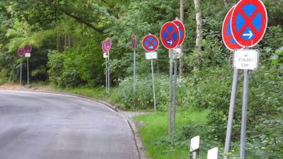 Безумие с дорожными знаками в Гамбурге: не заметит только слепой - germania.one - Берлин - Гамбург