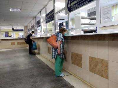Валентина Матвиенко - Больше половины жителей Екатеринбурга выступили против введения ковид-паспортов - znak.com - Екатеринбург