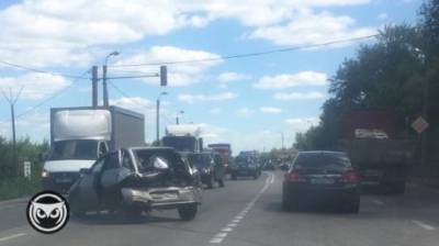 В Пензе двух человек увезли в больницу с места ДТП на Ульяновской - penzainform.ru - Пенза