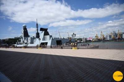 Два военных корабля ВМС НАТО, в пятницу, 18 июня, вошли в морской порт Одессы - argumenti.ru - Украина - Англия - Одесса - Одессы - Черное Море
