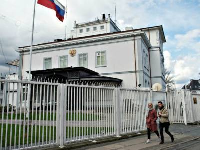 Посольство РФ в Дании требует пустить российских болельщиков в Копенгаген на матч Евро и назвало местную власть "русофобами" - unn.com.ua - Россия - Киев - Финляндия - Дания - Копенгаген