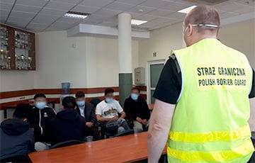 Польские пограничники задержали две группы нелегальных мигрантов из Беларуси - charter97.org - Афганистан