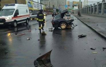 В ДТП в Одессе авто разорвало на части - ukrpost.biz - Одесса - Одесская обл.
