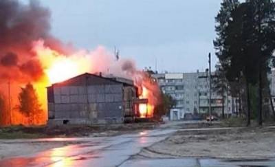 На Ямале спасатели более шести часов тушили загоревшийся дом - news.megatyumen.ru