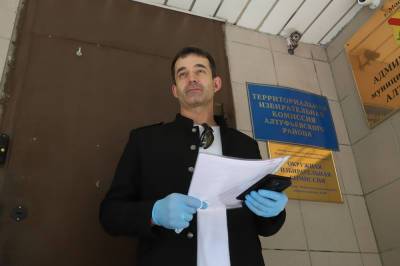 Дмитрий Певцов - Дмитрий Певцов подал документы на выдвижение в Государственную Думу - tvc.ru