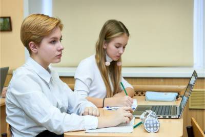 Рособрнадзор сообщил, как прошли экзамены по биологии и иностранным языкам – Учительская газета - ug.ru