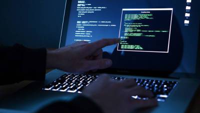Ярослав Качиньский - Матеуш Моравецкий - В Польше обвинили Россию в кибератаках - gazeta.ru