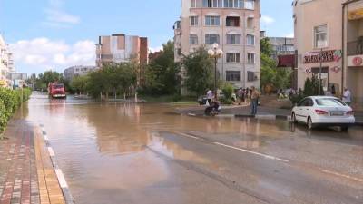 Сергей Аксенов - В Крыму устраняют последствия потопа: флот готов прийти на помощь - vesti.ru - Крым - Симферополь - Севастополь - Керчь