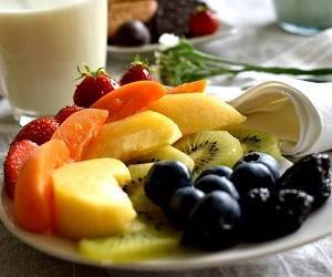 Питание в жару: продукты, которые диетологи советуют включить в летний рацион - goodnews.ua