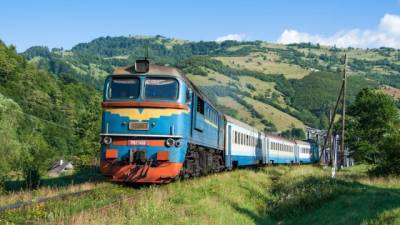 УЗ назначила 21 дополнительный поезд - hubs.ua - Киев - Херсон - Одесса - Бердянск