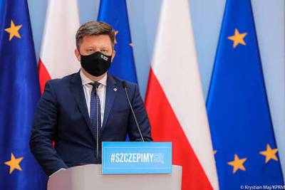 Матеуш Моравецкий - Михал Дворчик - В Польше опровергли приписываемую России крупную кибератаку - lenta.ru