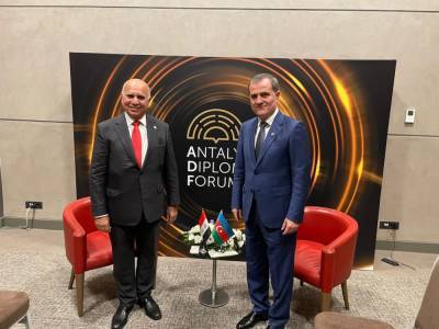 Джейхун Байрамов - Фуад Хусейн - Азербайджан и Ирак обсудили перспективы сотрудничества в ряде сфер - trend.az - Ирак - Азербайджан