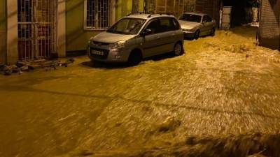 Янина Павленко - Ялтинский поселок Кореиз тоже ушел под воду – ФОТО, ВИДЕО - crimea.ria.ru - Крым - Симферополь