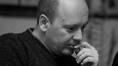 Александр Баранов - Дмитрий Киселев - Писатель Слава Сэ умер от коронавирусной инфекции - svoboda.org - Рига - Латвия
