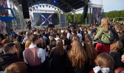 У южно-сахалинских школьников выпускной - sakhalin.info