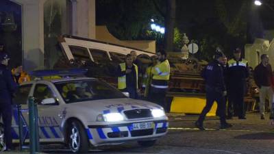 Машина главы португальского МВД насмерть сбила человека - vesti.ru - Португалия