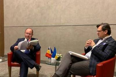 Реджеп Тайип Эрдоган - Богдан Ауреску - Румыния попросила Украину признать несуществующим молдавский язык - lenta.ru - Киев - Молдавия - Турция - Румыния - Ауреск