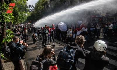 Во Франции - Во Франции полицейским пришлось применить слезоточивый газ для разгона нарушителей - fedpress.ru - Москва