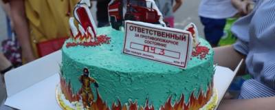 Жители Новосибирска поблагодарили пожарных за ликвидацию пожара на АЗС - runews24.ru - Новосибирск