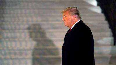Дональд Трамп - Джо Байден - Трамп раскритиковал "программу национального самоубийства" Байдена - vesti.ru