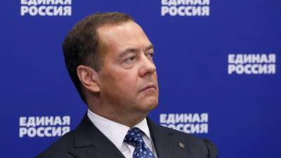 Владимир Путин - Дмитрий Медведев - Медведев предложил выделить 70 млрд рублей на систему борьбы с инфекциями - russian.rt.com